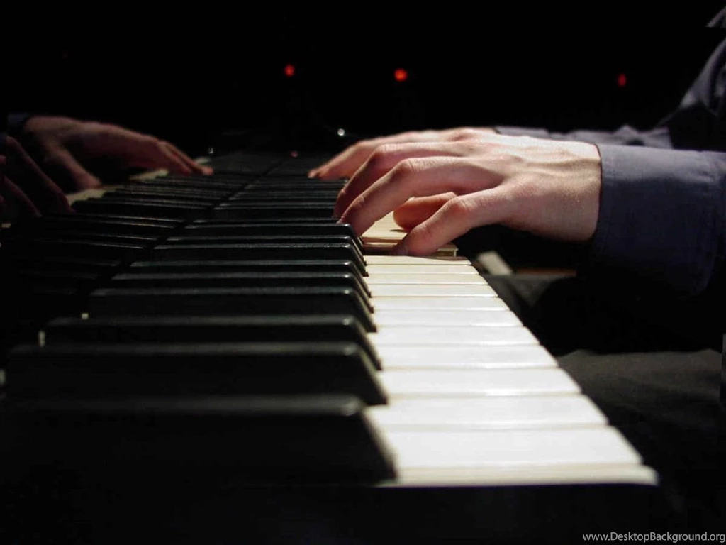 Playing Grand Piano Wallpaper.