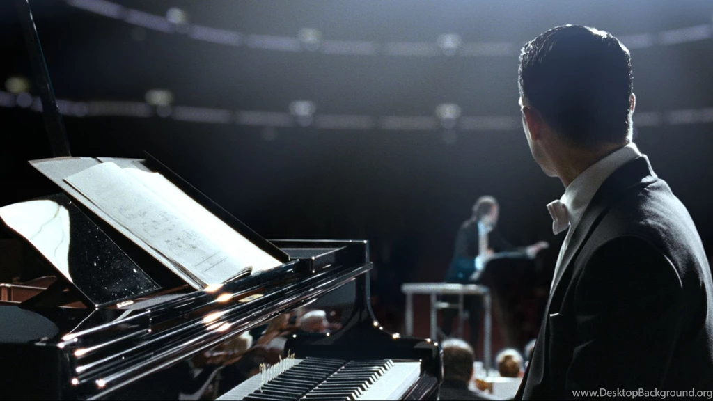 Grand Piano" Movie Review Starring Elijah Wood