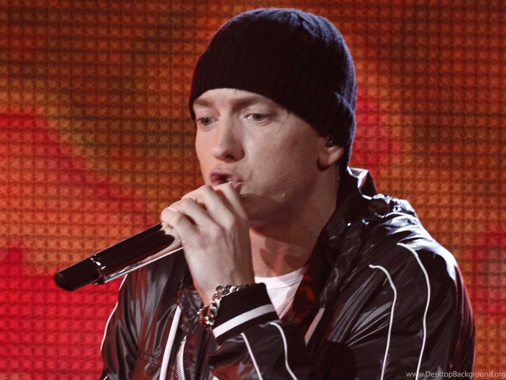 What Lyrics Eminem Raps During Fast Verse In New Song 'Rap God ...