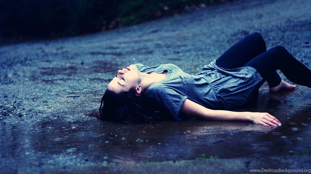Girl In Rain HD Wallpaper, Girl In Rain Pictures