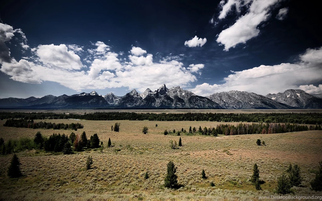 Rocky Mountains Wallpapers desktop Backgrounds.jpg