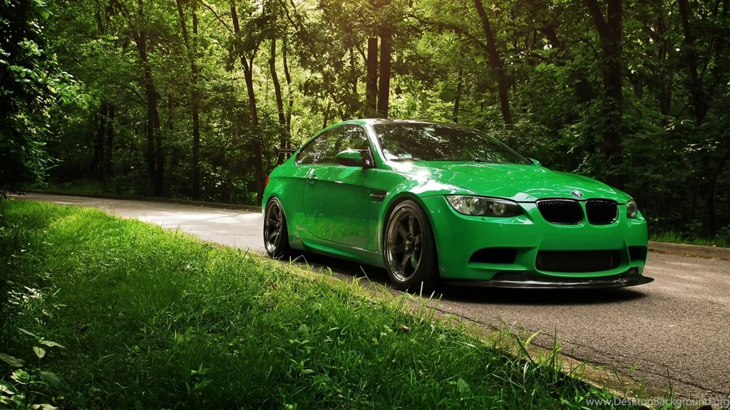 Green Trees – Green Car