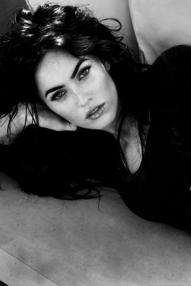 Megan Fox HD iPhone 4 Wallpapers (640x960)