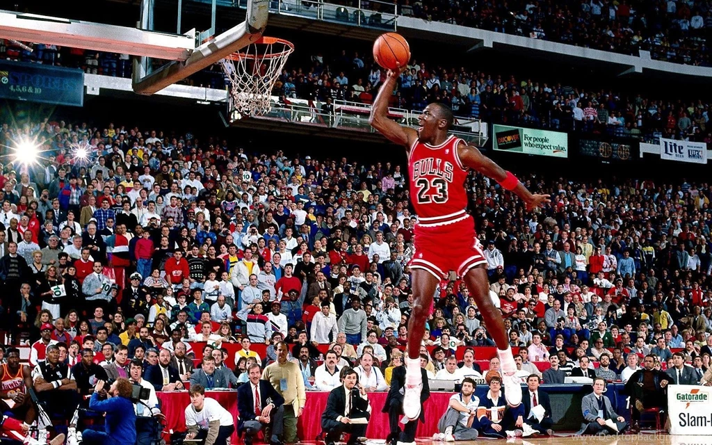 50 Year Old Michael Jordan Dunks At His Basketball Camp While ...