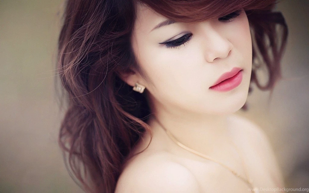 Beautiful Asian Girl Portrait.jpg