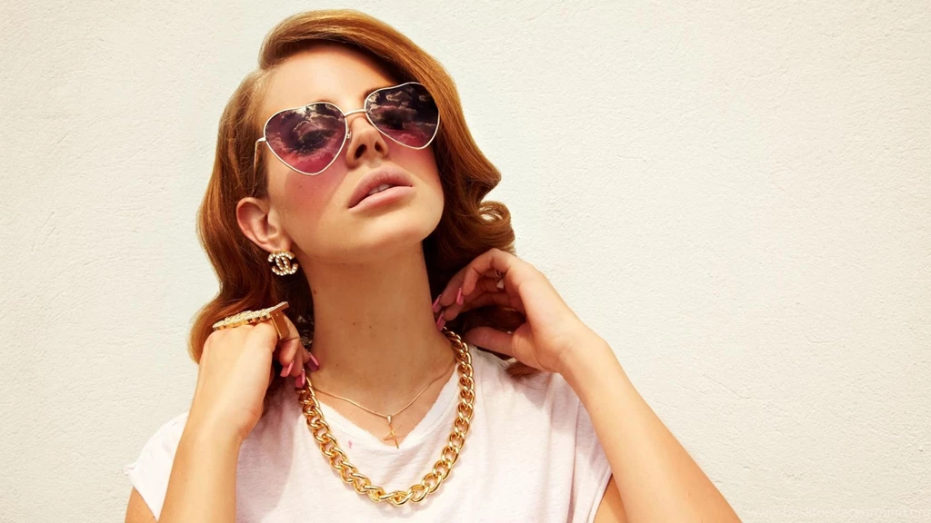 Download Wallpapers 2560x1440 Lana Del Rey, Girl, Glasses, Jewerly ...