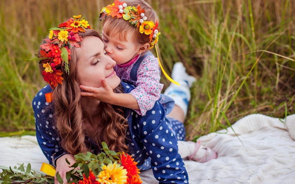 Mother Daughter Love Wallpapers Download Of Cute Family