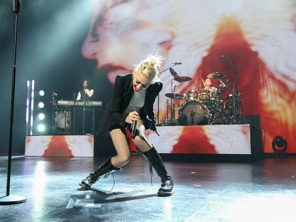 Gwen Gwen Stefani Wallpapers (33983043) Fanpop