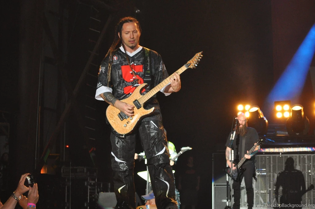 FIVE FINGER DEATH PUNCH Heavy Metal Hard Rock Bands Skull Skulls E ...