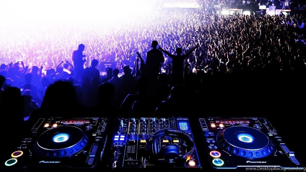 DJ Classes From Discosapien Academy