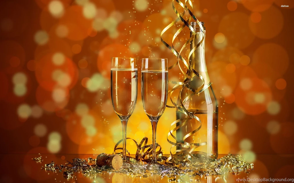 New Year Celebrated With A Glass Of Champagne Wallpapers   Holiday ...