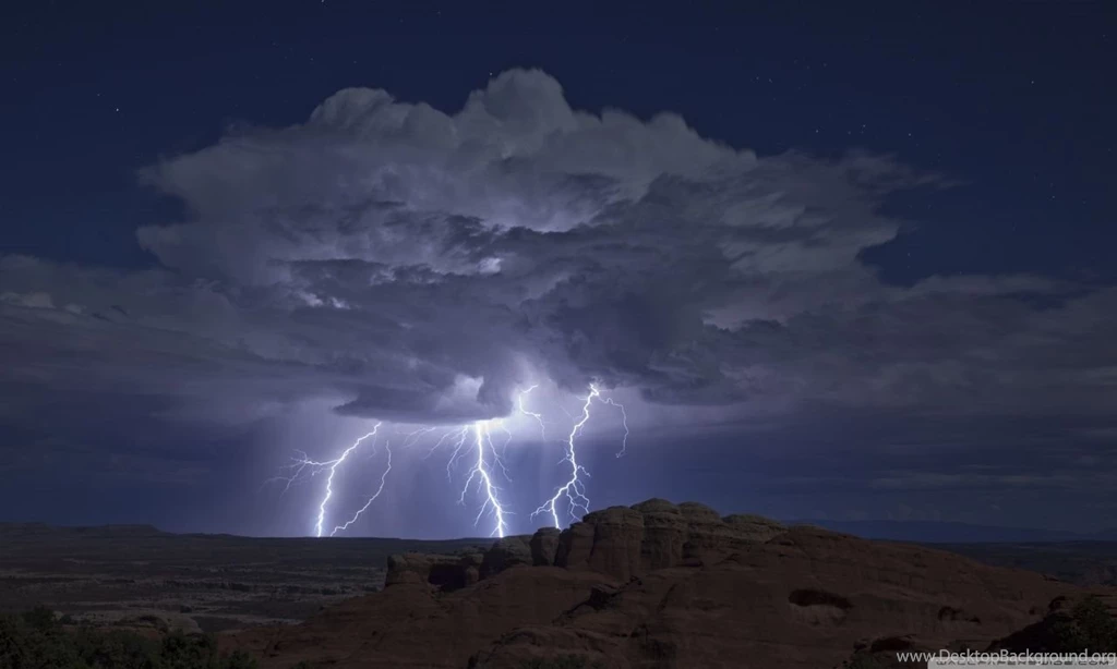 Lightning HD Desktop Wallpapers : Widescreen : High Definition ...