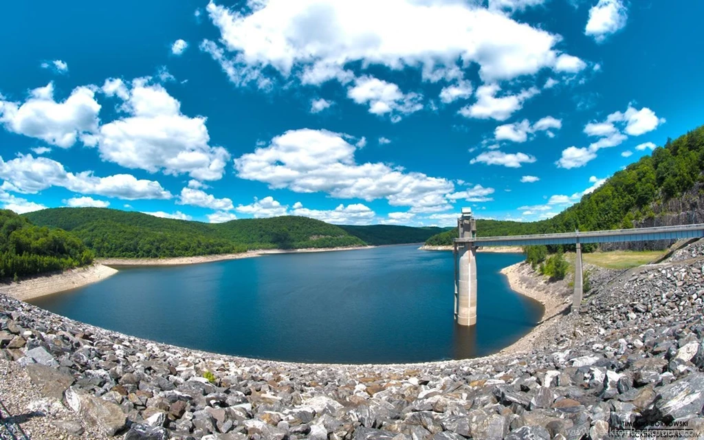 Colebrook river lake 7 10 2012_android tablet 1280 800.jpg