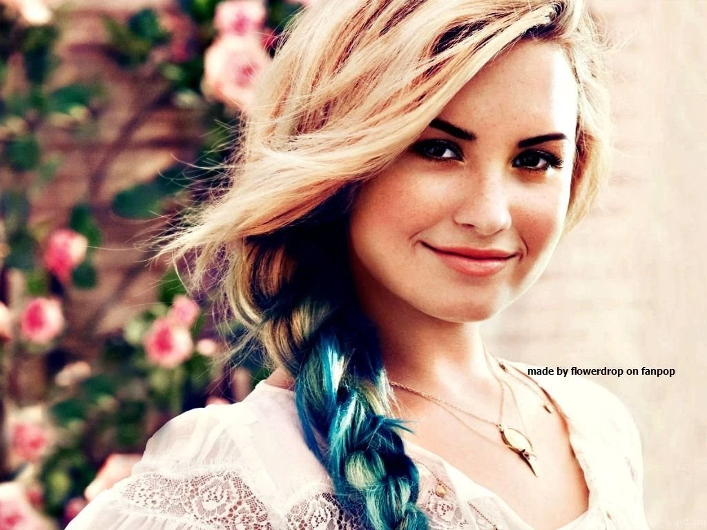Demi Lovato HD Wallpapers