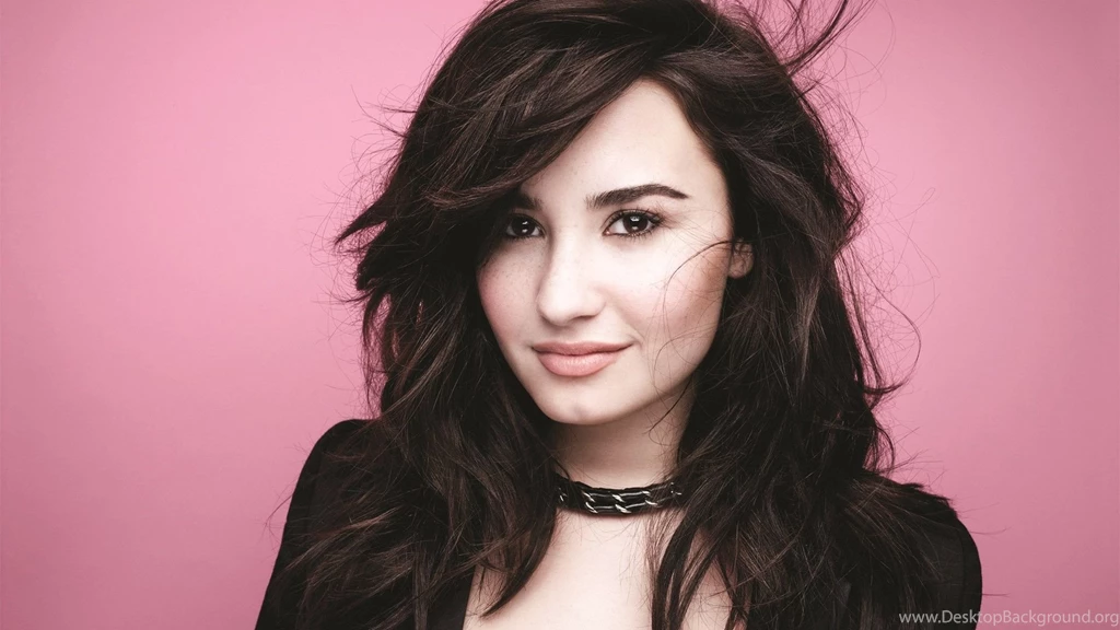Demi Lovato Wallpapers