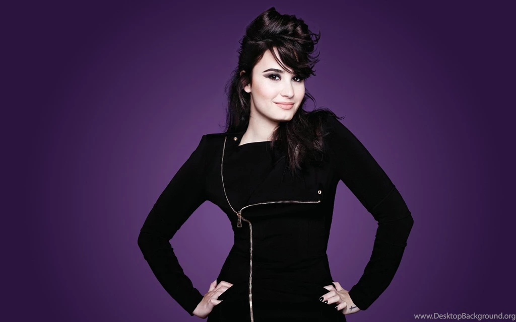 Demi Lovato Desktop Wallpaper Download.jpg