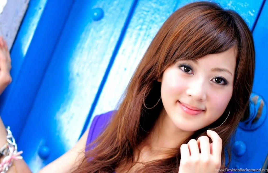 Cute Girl Wait Wallpapers Hd PC