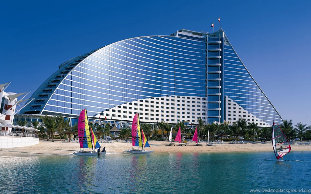 Jumeirah hotel on the beach from dubai 5120x3200.jpg