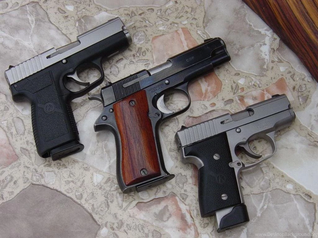 Download Guns Mobile Wallpapers