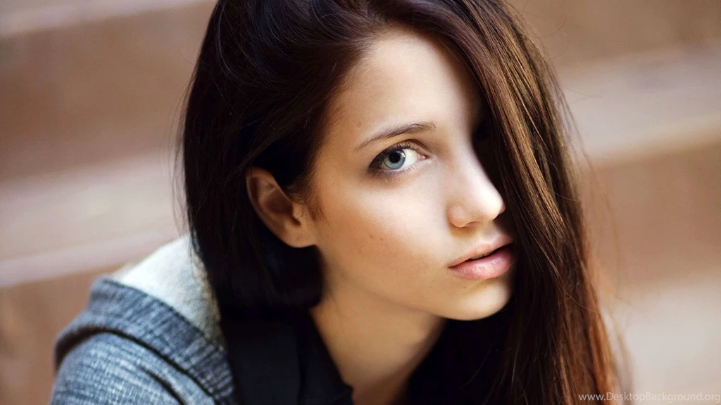 Girls HD Wallpapers