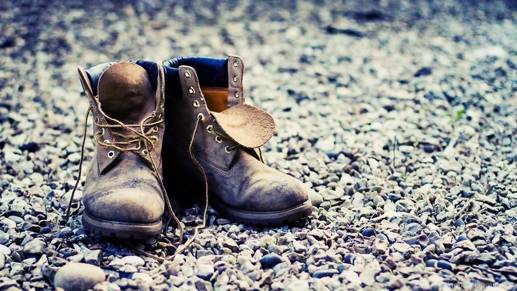 Download Wallpapers 1920x1080 Shoes, Old, Boots Full HD 1080p HD ...