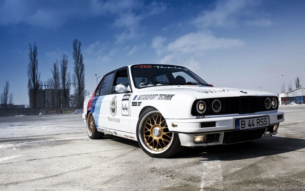 BMW 3 Series Sedan E30 White Car Wallpapers