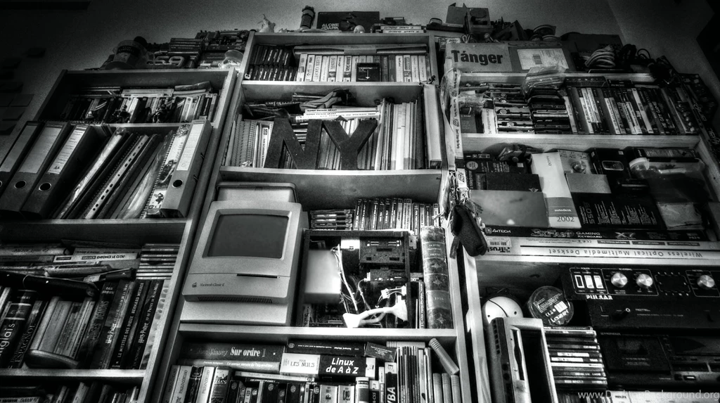 Books Bookshelf Bookstore Computers Gamer Geek Linux Mac Os Maths ...