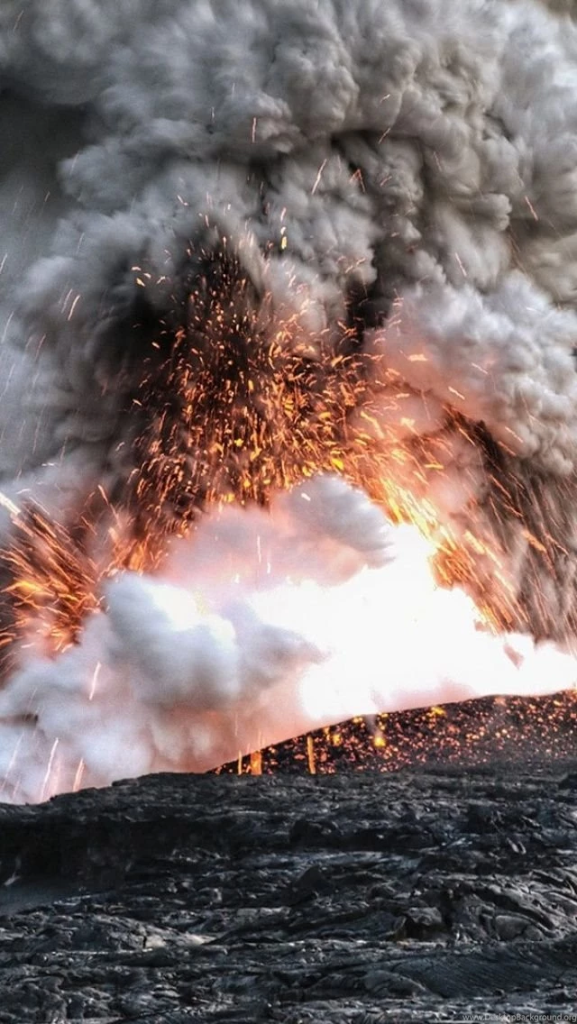 Underwater Volcaninc Eruption iPhone 5 Wallpapers