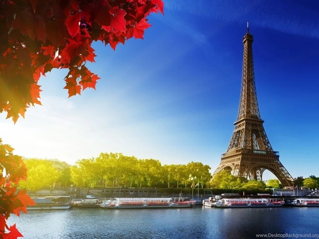1024x768 Eiffel Tower Autumn Wallpapers