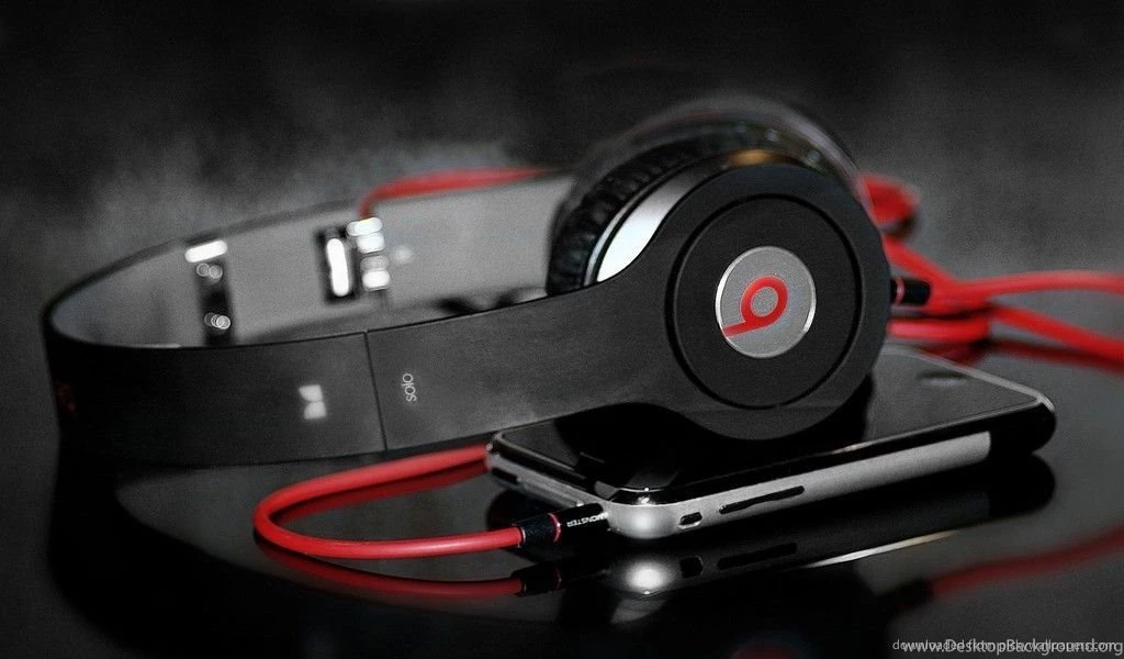 Download 1024x600 Beats Solo HD And iPhone Wallpapers