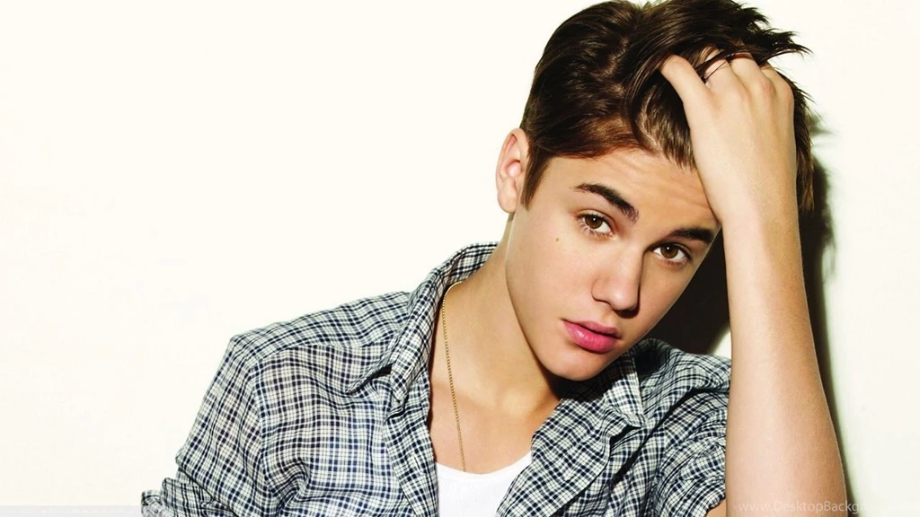 Justin Bieber Pictures , Wallpapers , Photos , Images Download