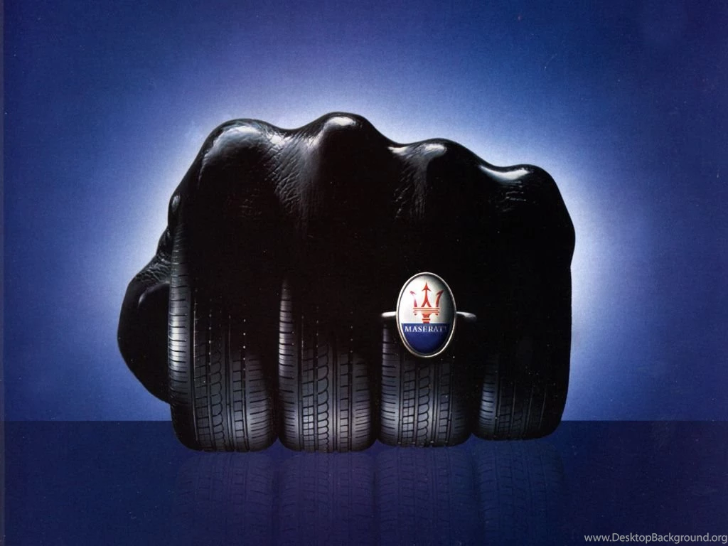 Maserati_tire_hand.jpg