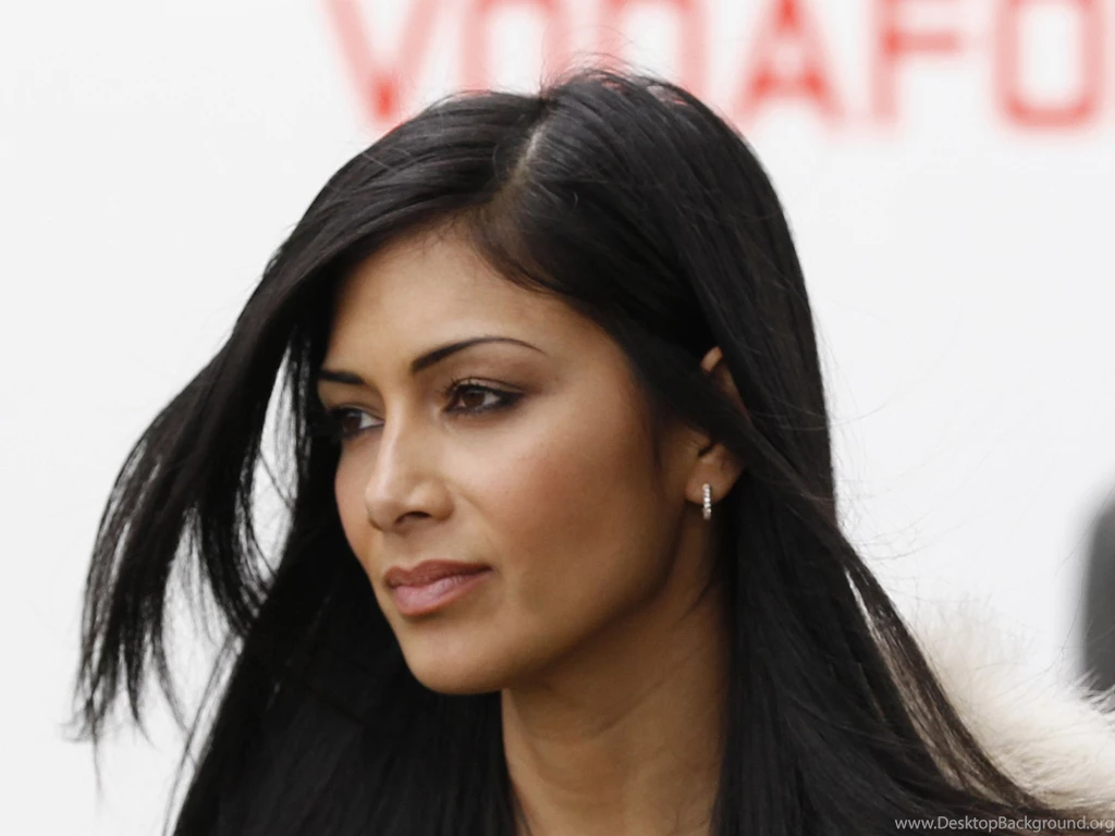 Nicole scherzinger on australian gp 008.jpg