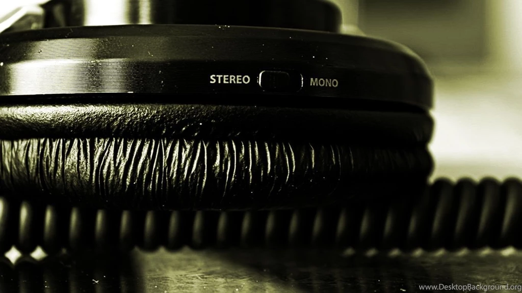 1366x768 HDR Headphones Wallpaper, Music And Dance Wallpapers