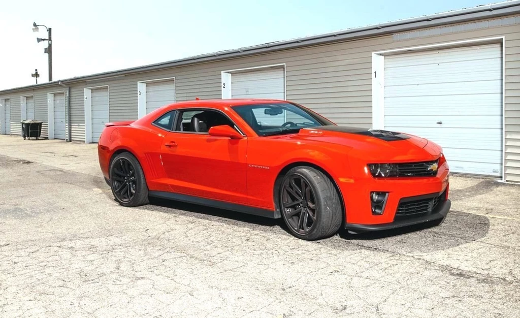 2016 Chevrolet Camaro Desktop Backgrounds HD