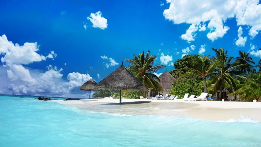 Maldives Beach HD 1366x768