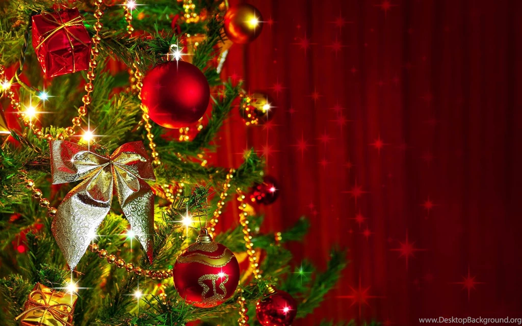 Christmas tree decoration desktop wallpaper.jpg