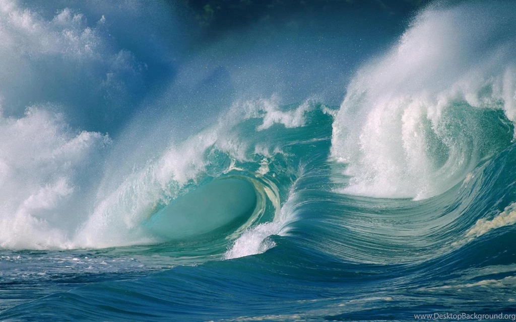 Waves Crashing Desktop Wallpapers & Pictures