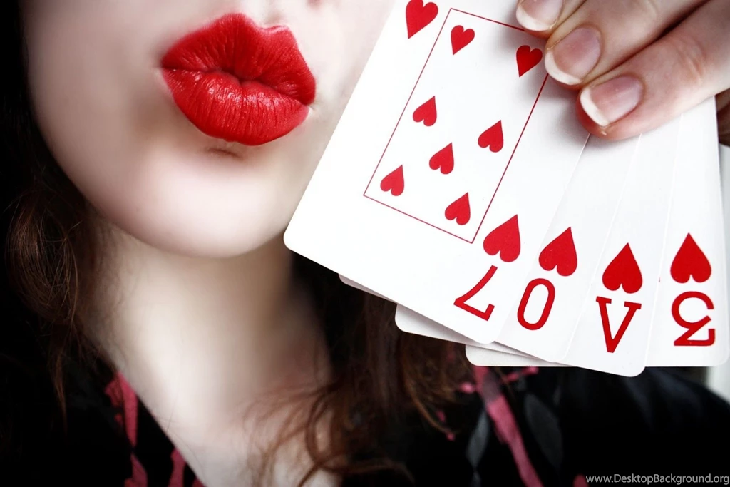 Red Lips Wallpapers