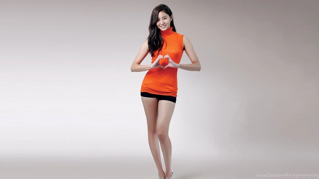 Download 1920x1080 Tall Asian Model Makes Heart Gesture Wallpapers