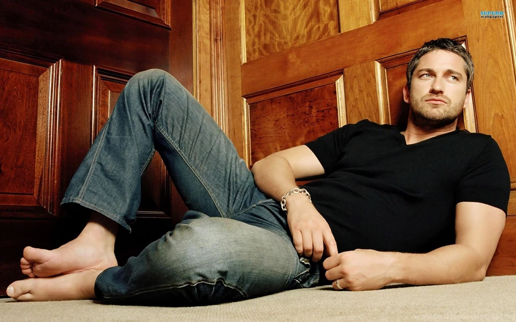 Gerard Butler Wallpapers Male Celebrity Wallpapers