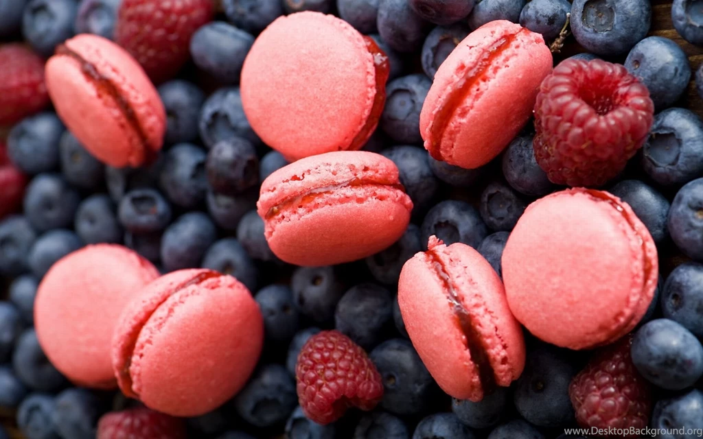 French Macarons 1920x1200.jpg