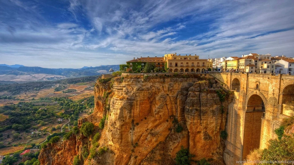 Ronda_in_malaga_province_spain 1920x1080.jpg