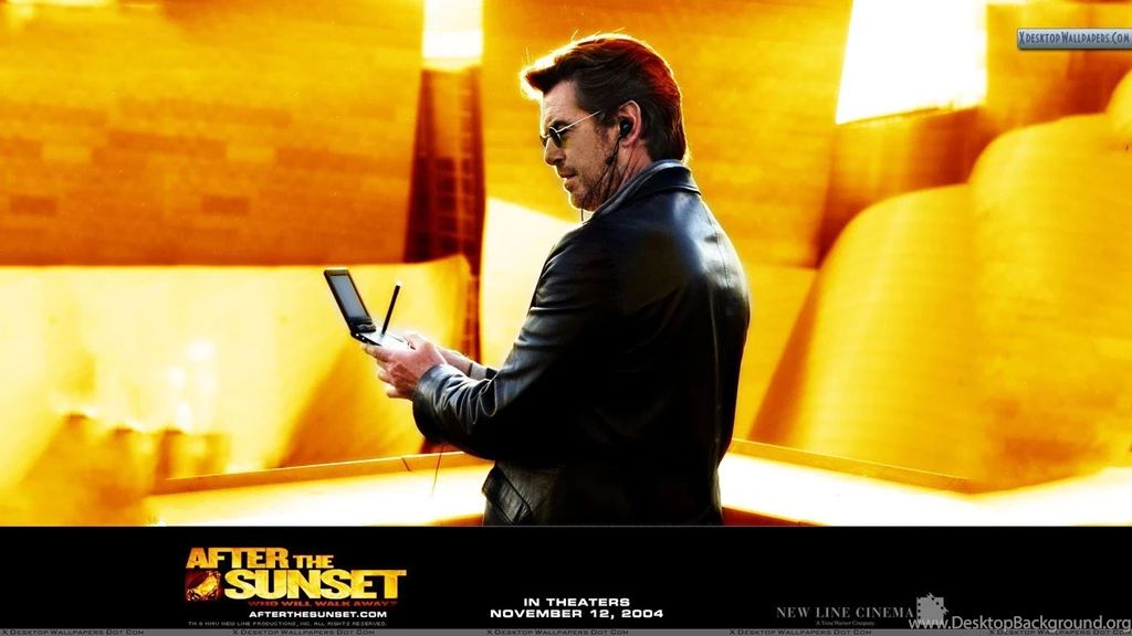 After The Sunset – Pierce Brosnan Mobile In Hand In Black Jacket ...