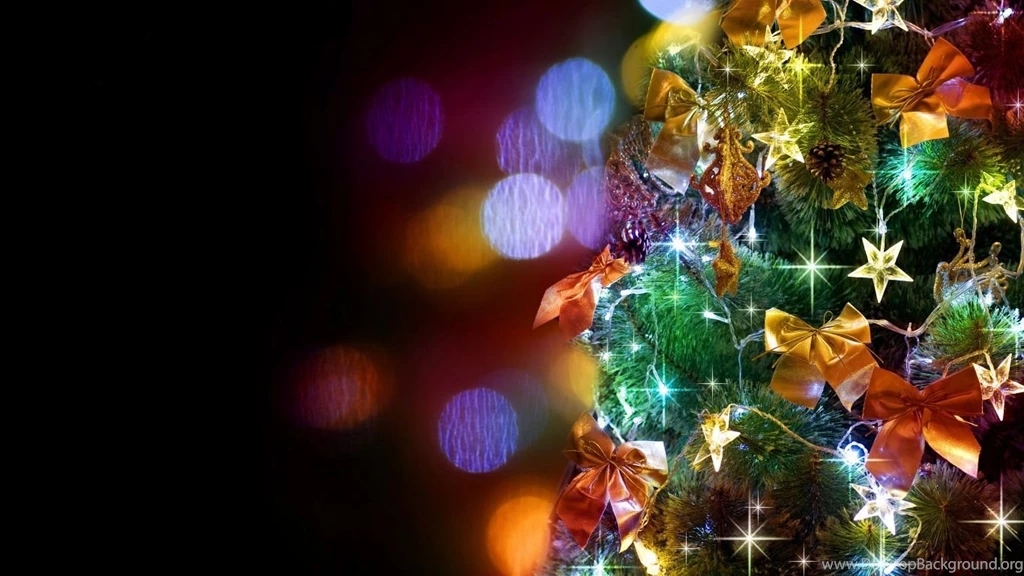 1366x768 Christmas Tree Wallpapers