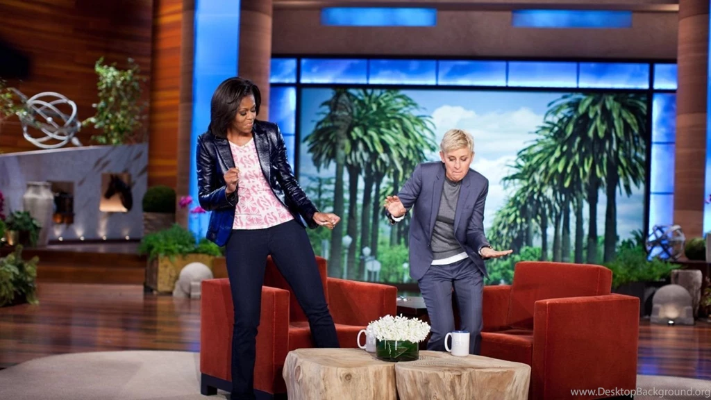 Download Wallpapers 1366x768 Michelle Obama, Ellen Degeneres ...