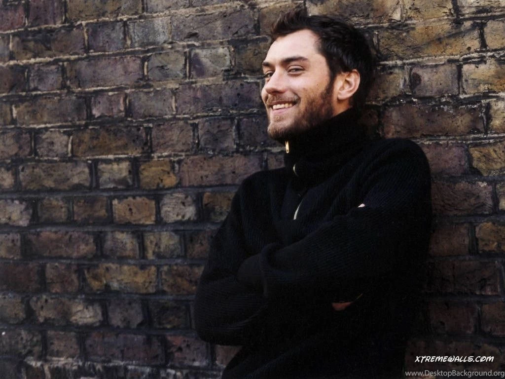 Jude Law Desktop Photo.jpg