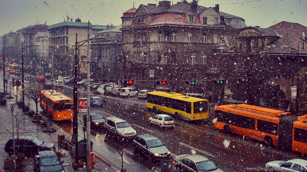 Winter city traffic 1920 X 1080 Wallpapers