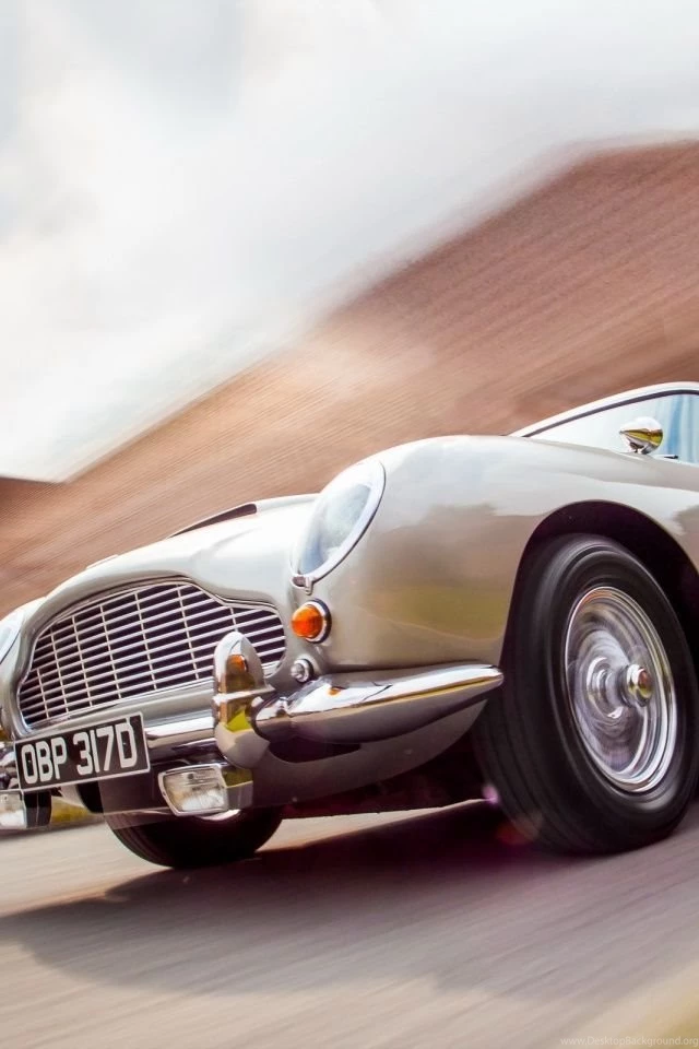 640x960 Superb Aston Martin DB5 Iphone 4 Wallpapers
