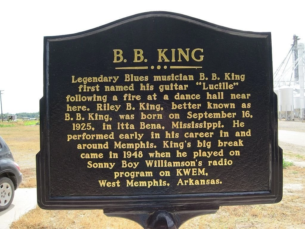 File:Twist AR BB King Marker 2.jpg   Wikimedia Commons